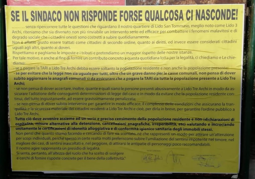"Se il Sindaco non risponde forse qualcosa ci nasconde" è il quarto manifesto di protesta affisso nella città di Fermo dai residenti del quartiere Lido Tre Archi