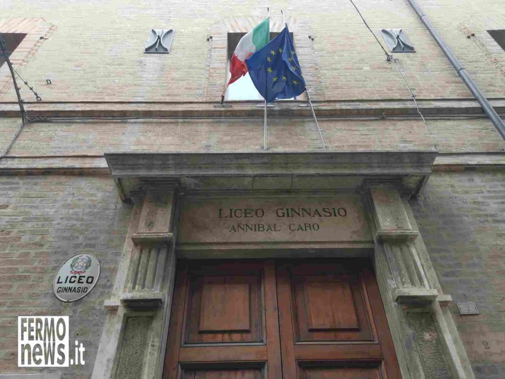 Ingresso del liceo classico A. Caro di Fermo