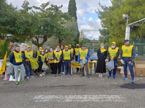 "Puliamo il Mondo" iniziativa dell'amministrazione comunale di Fermo nel quartiere Santa Petronilla