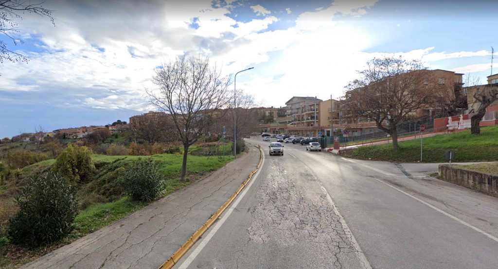 Via Falcone a Fermo