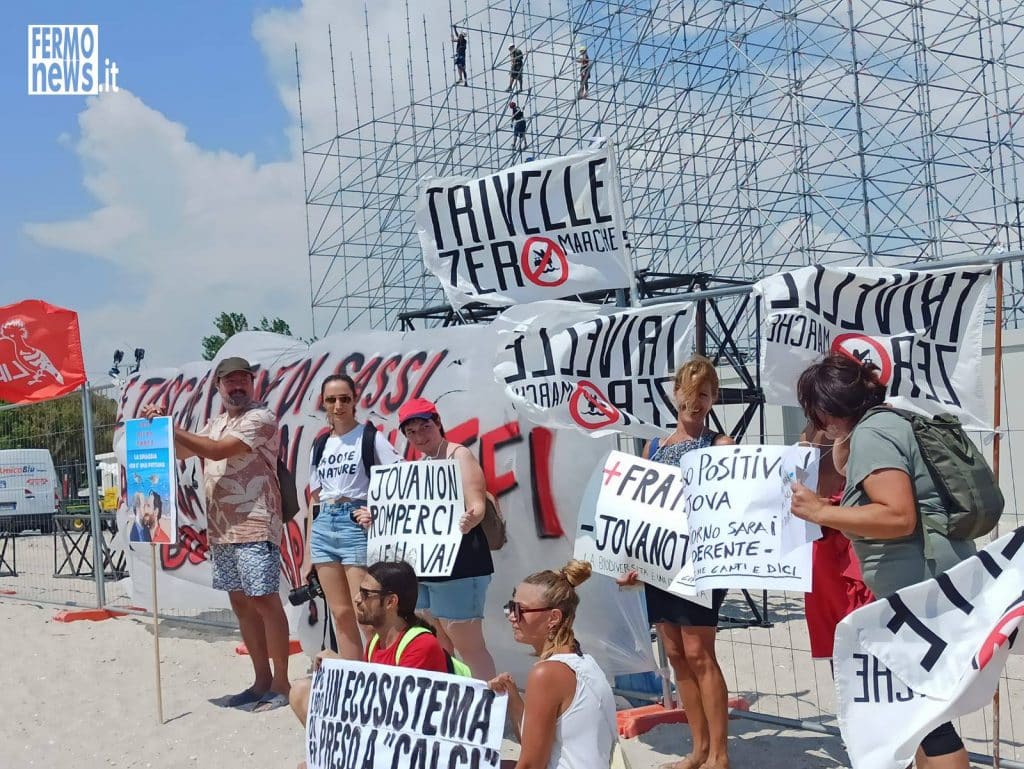 Manifestazione del 30 luglio contro il Jova Beach Party