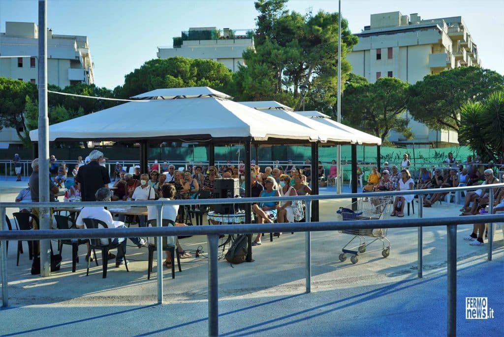 Assemblea pubblica presso il Centro Sociale del quartiere di Lido Tre Archi di Fermo del 4 Agosto 2022